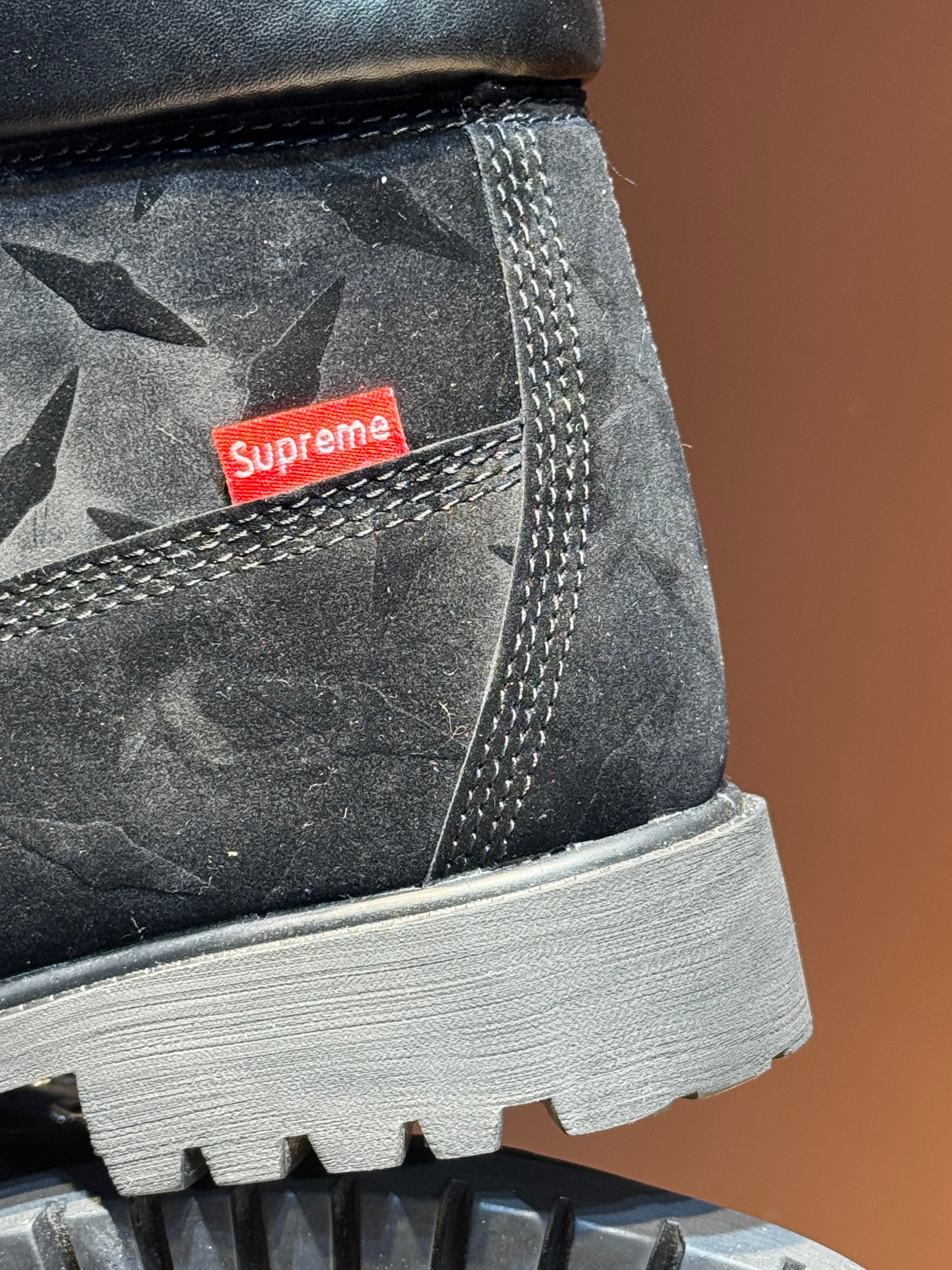 Timberland x supreme