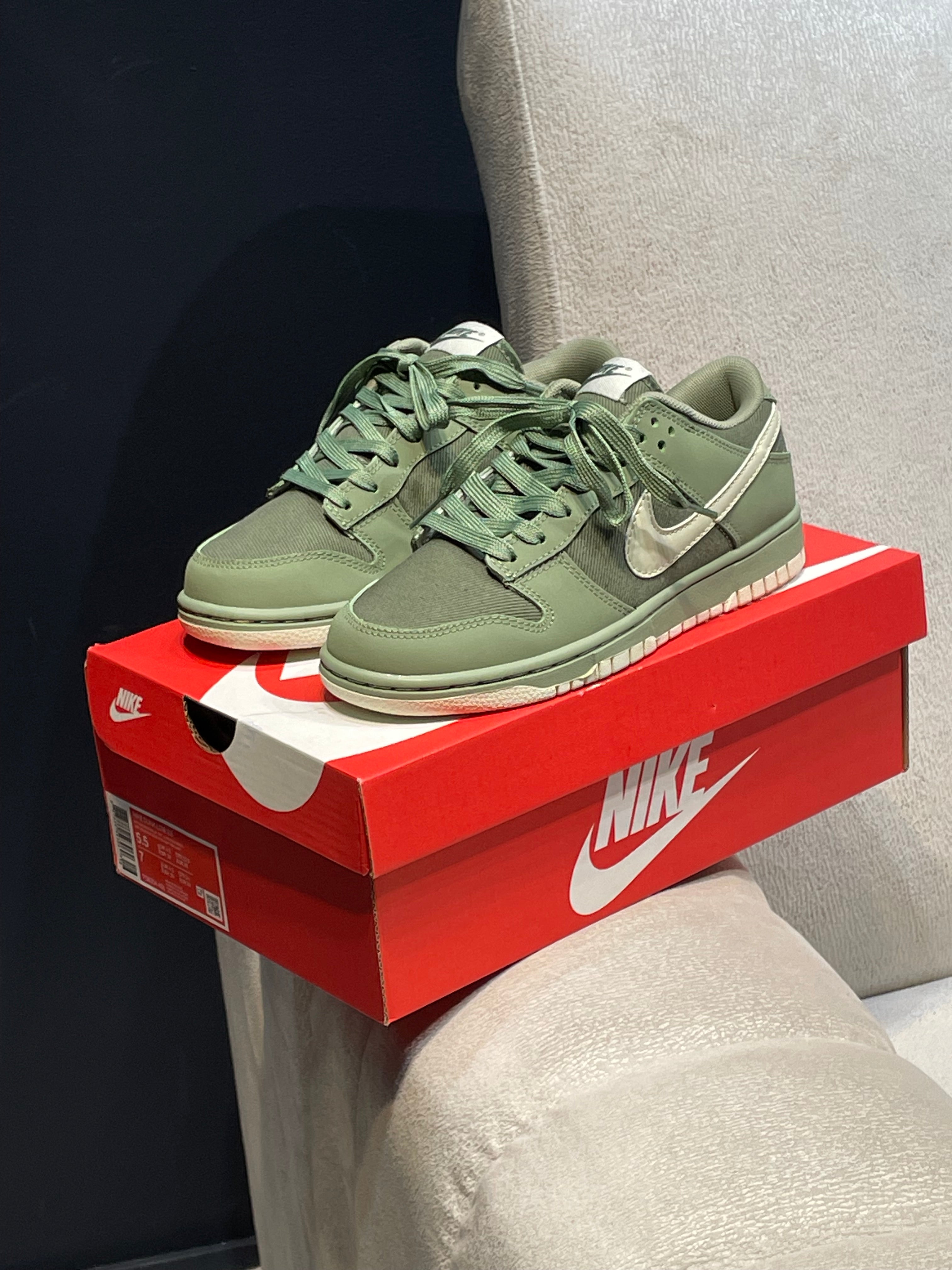 Nike dunk Olive green