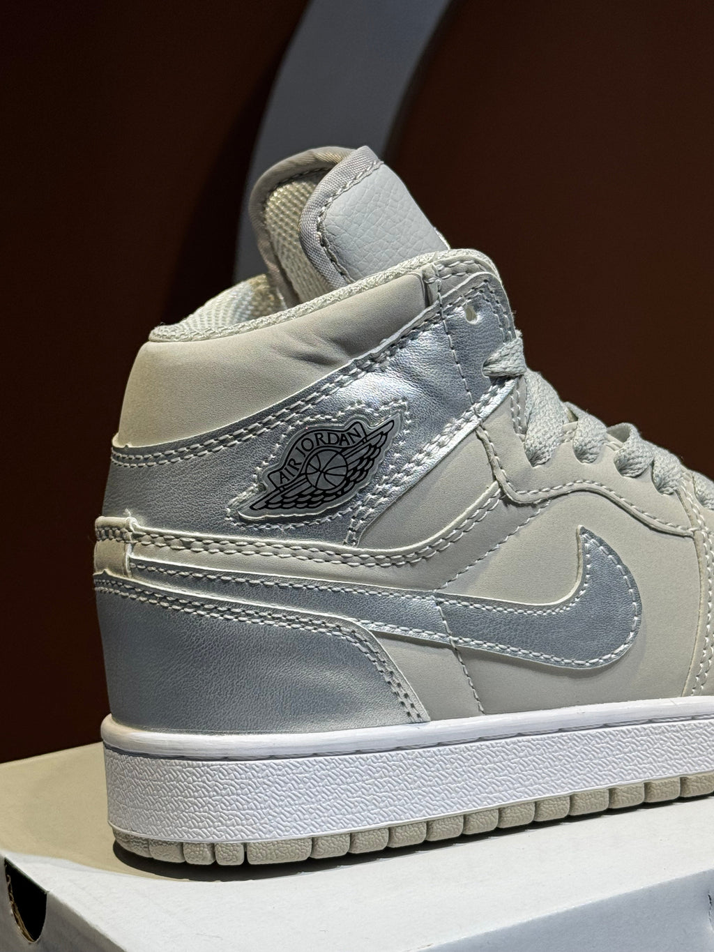 Jordan retro 1 Silver