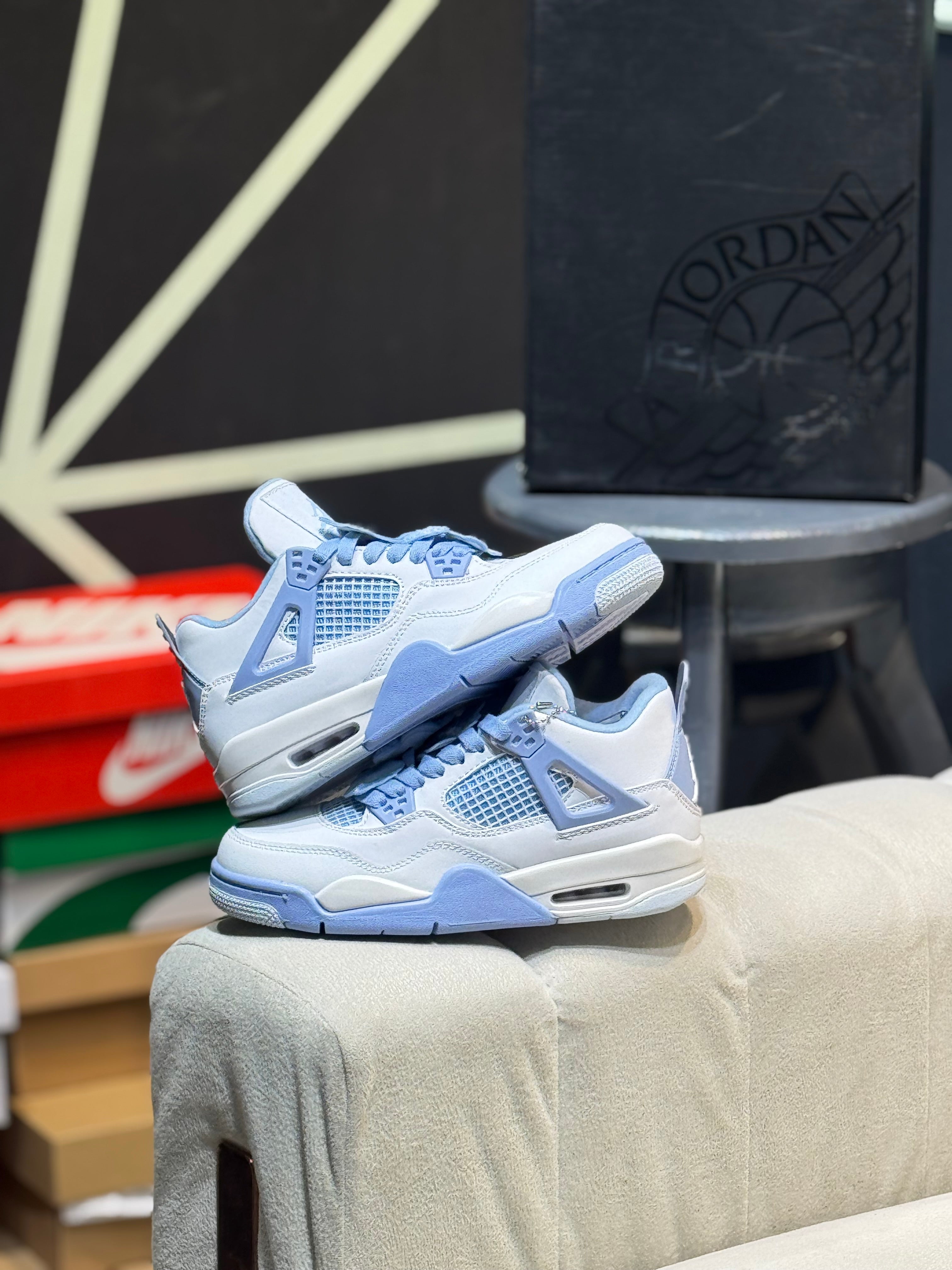Jordan retro 4 aluminum