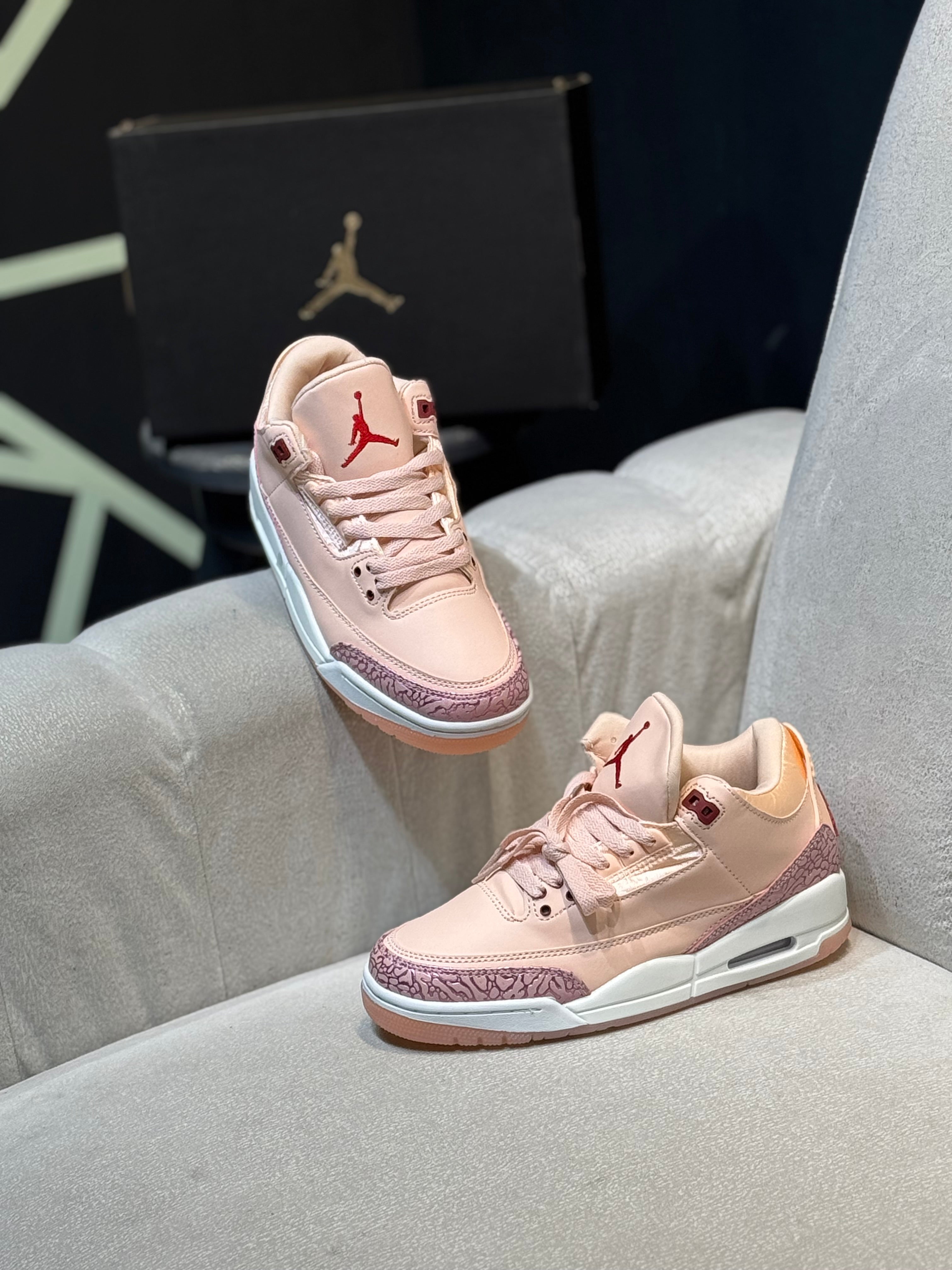Jordan retro 3 san Valentín