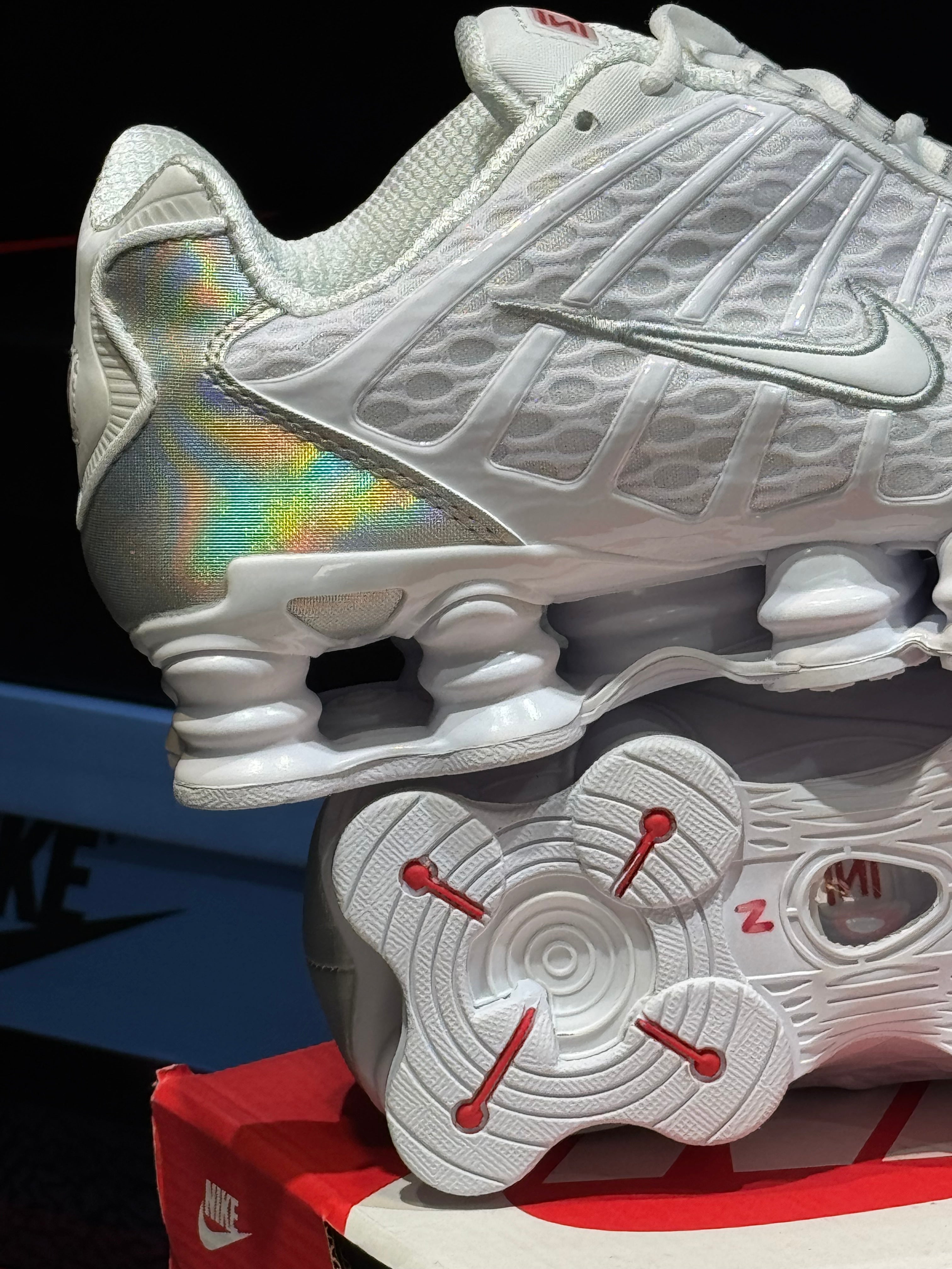 Nike TL