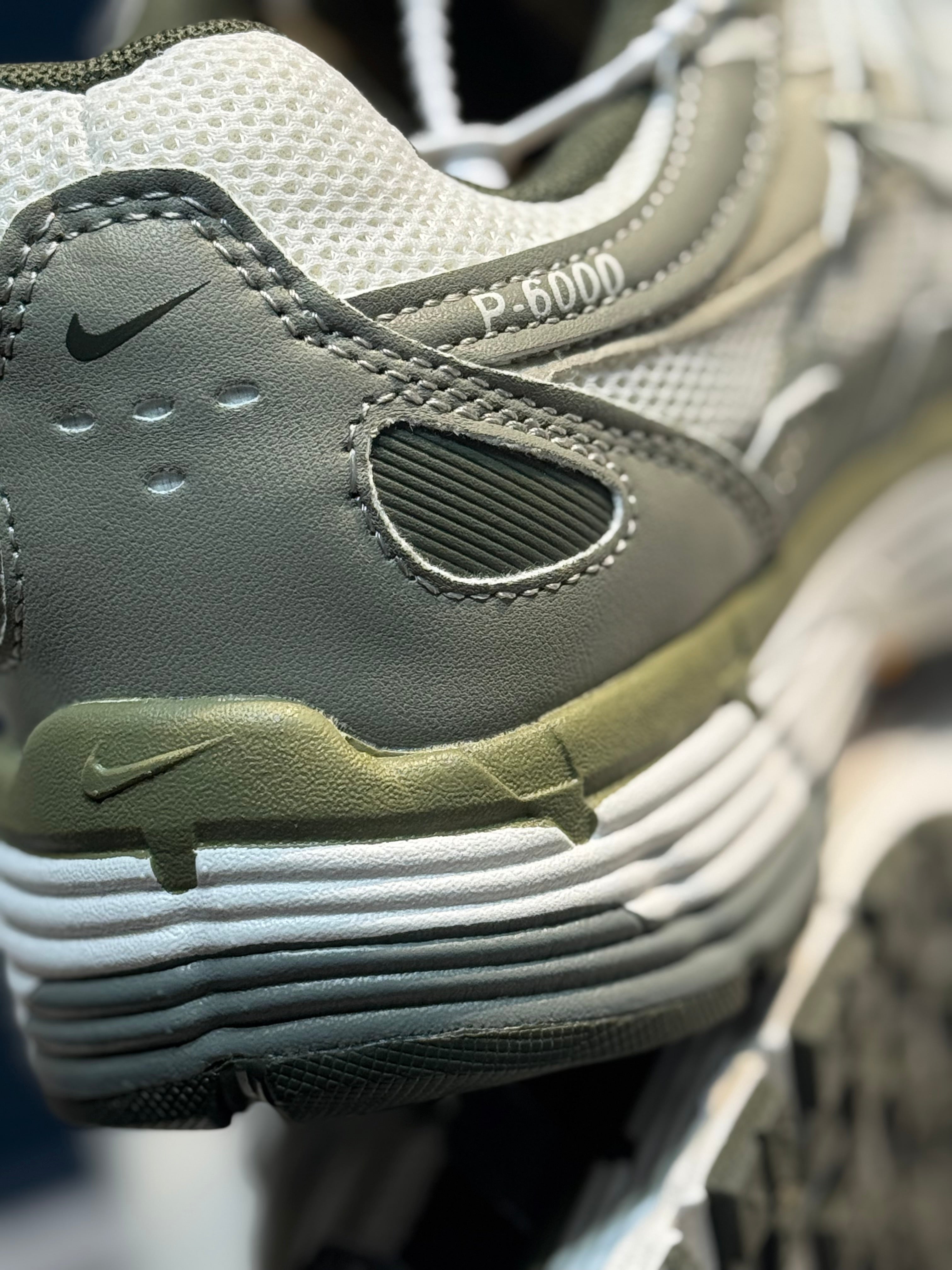 Nike p6000