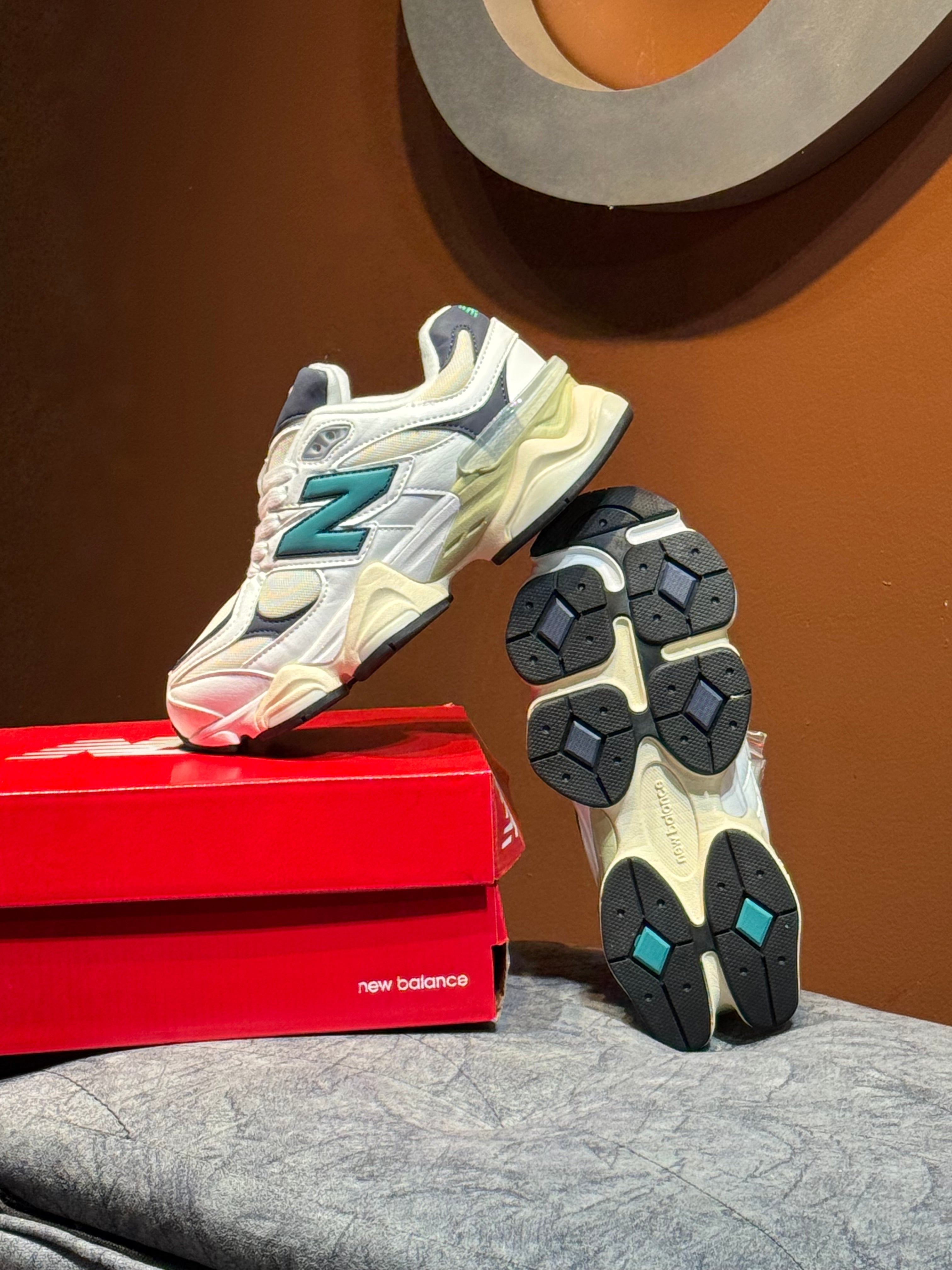 New Balance 9060