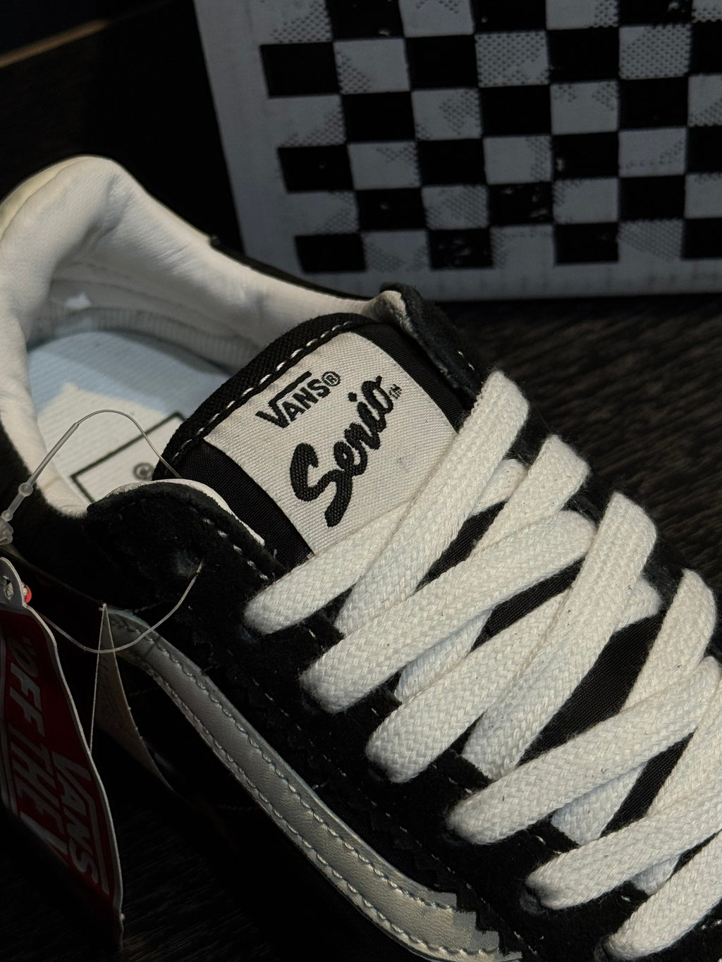 Vans serio