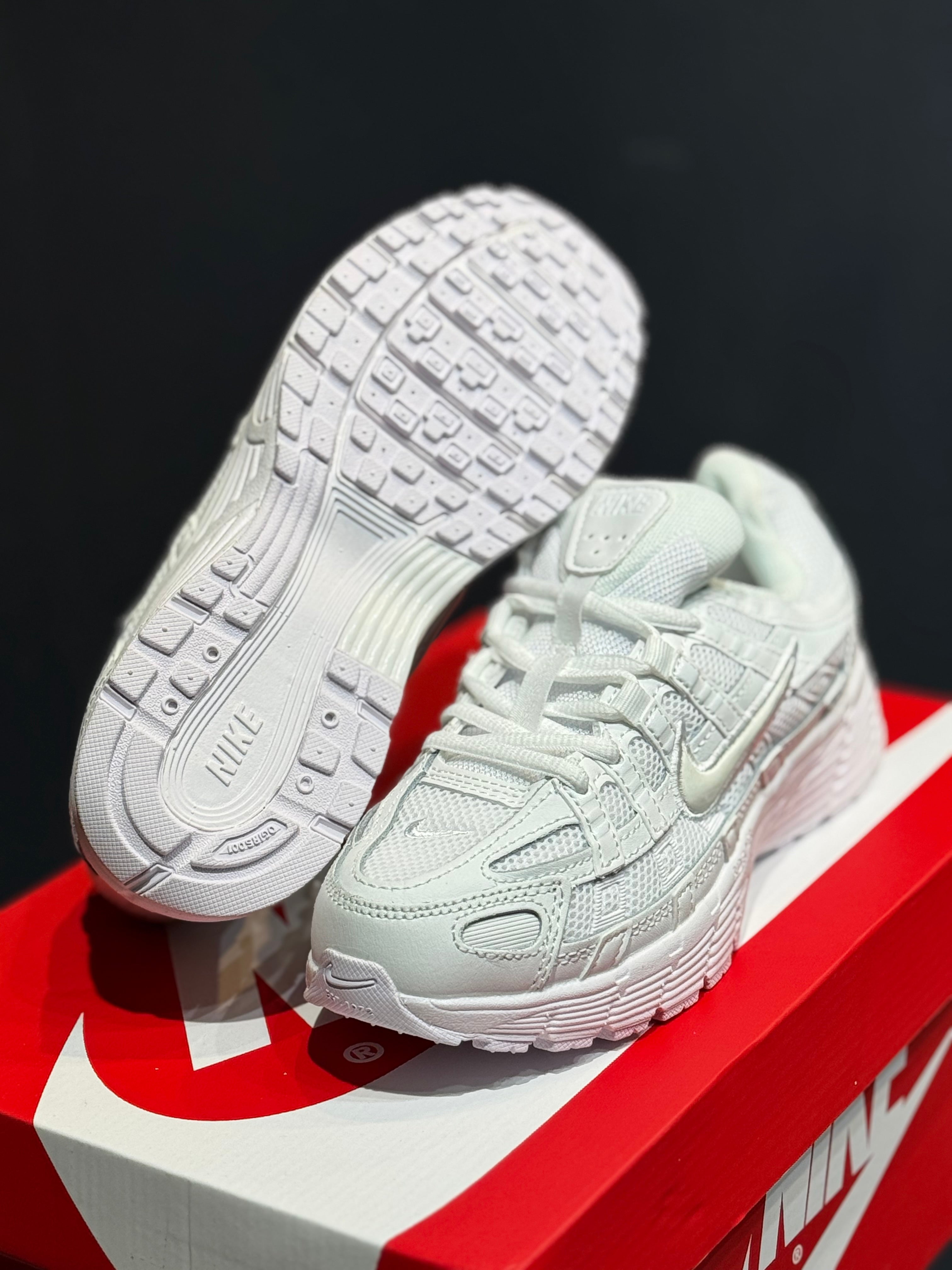 Nike p6000