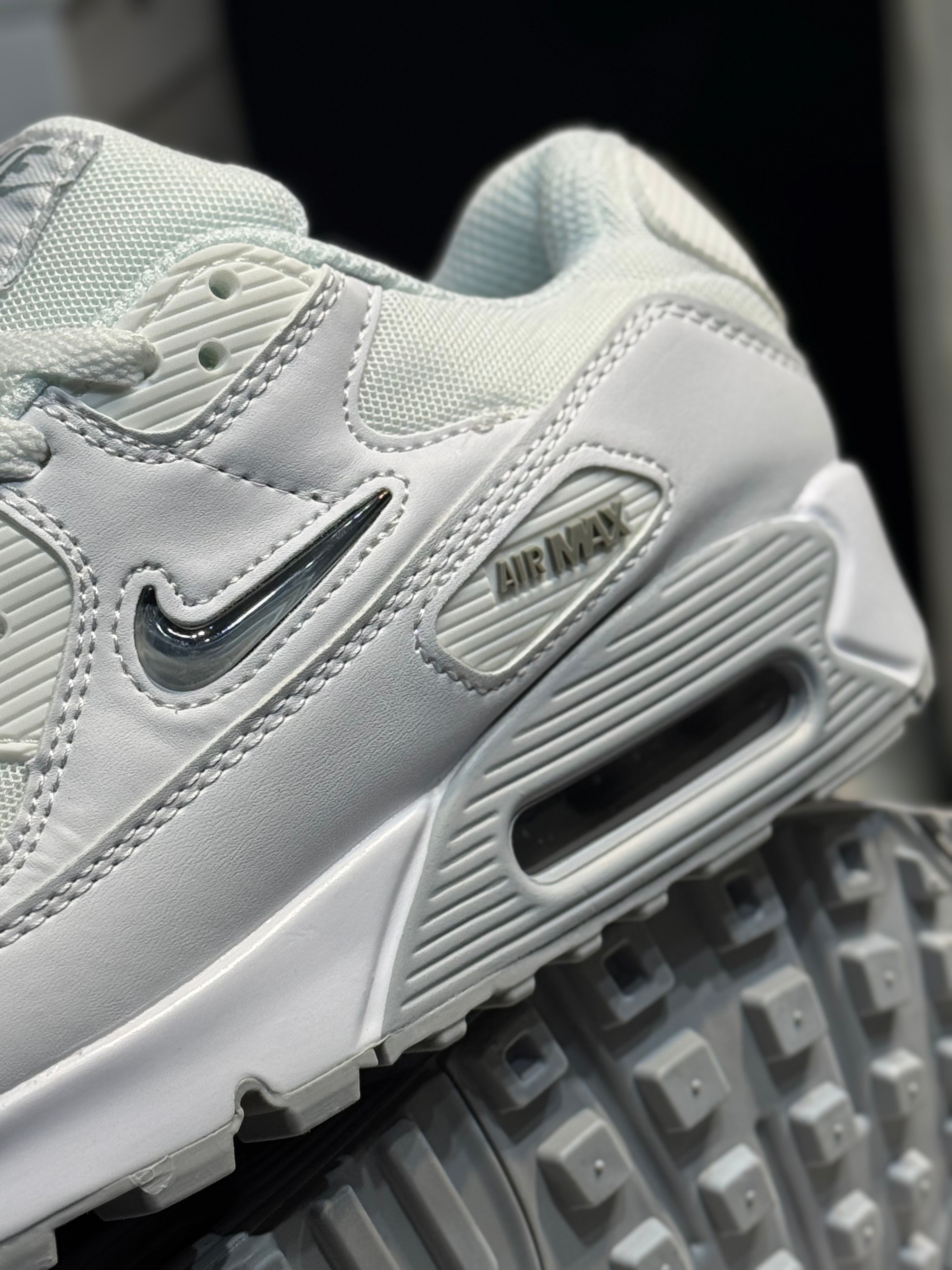 Nike Air Max 90