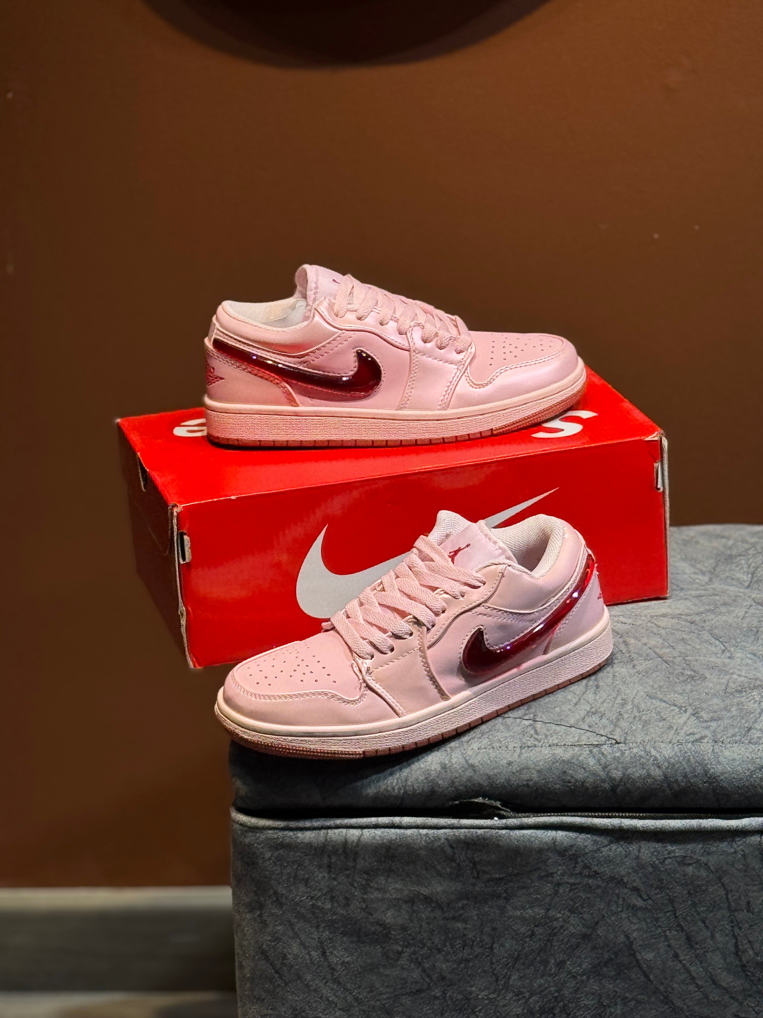 Jordan retro 1 low