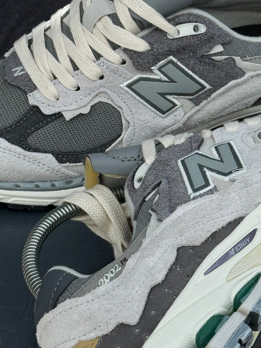 New Balance 2002r