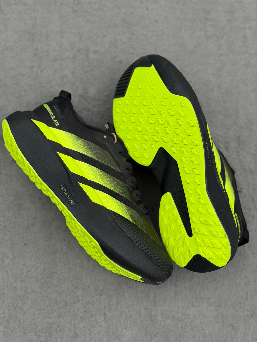 ADIDAS SL