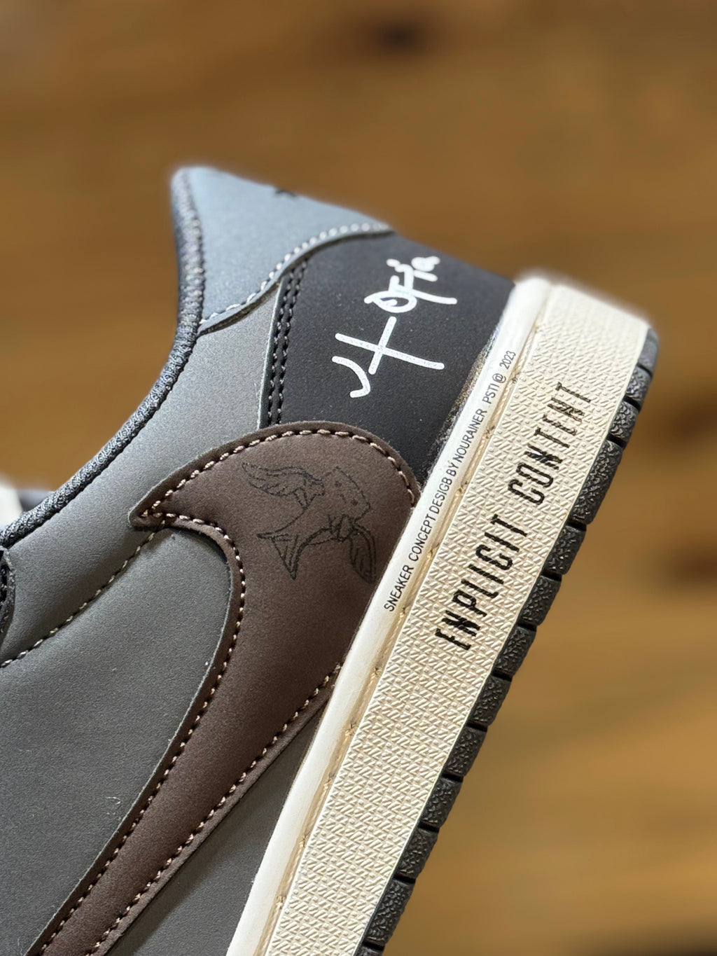 Jordan retro 1 low x travis scott