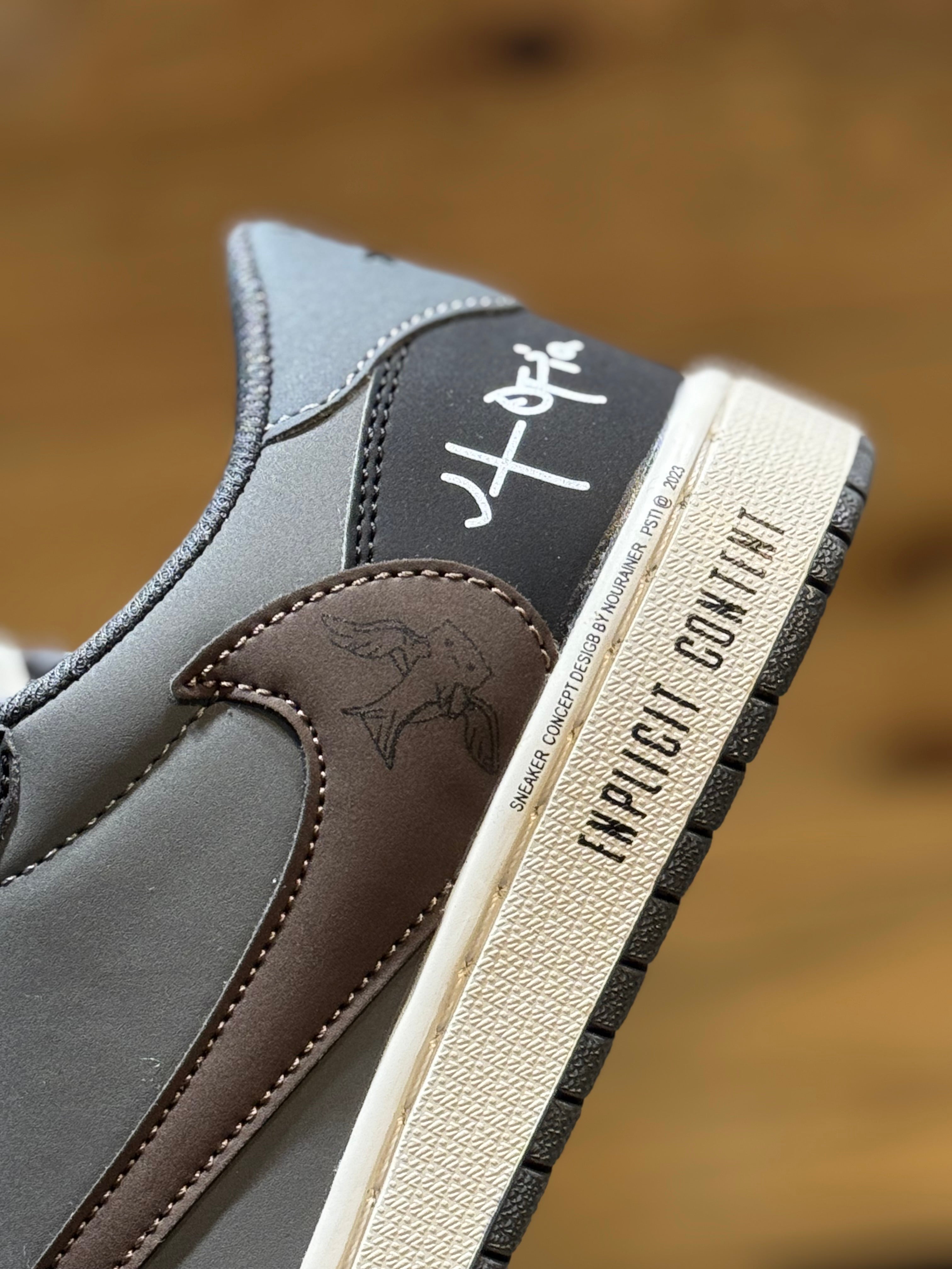 Jordan retro 1 low x travis scott