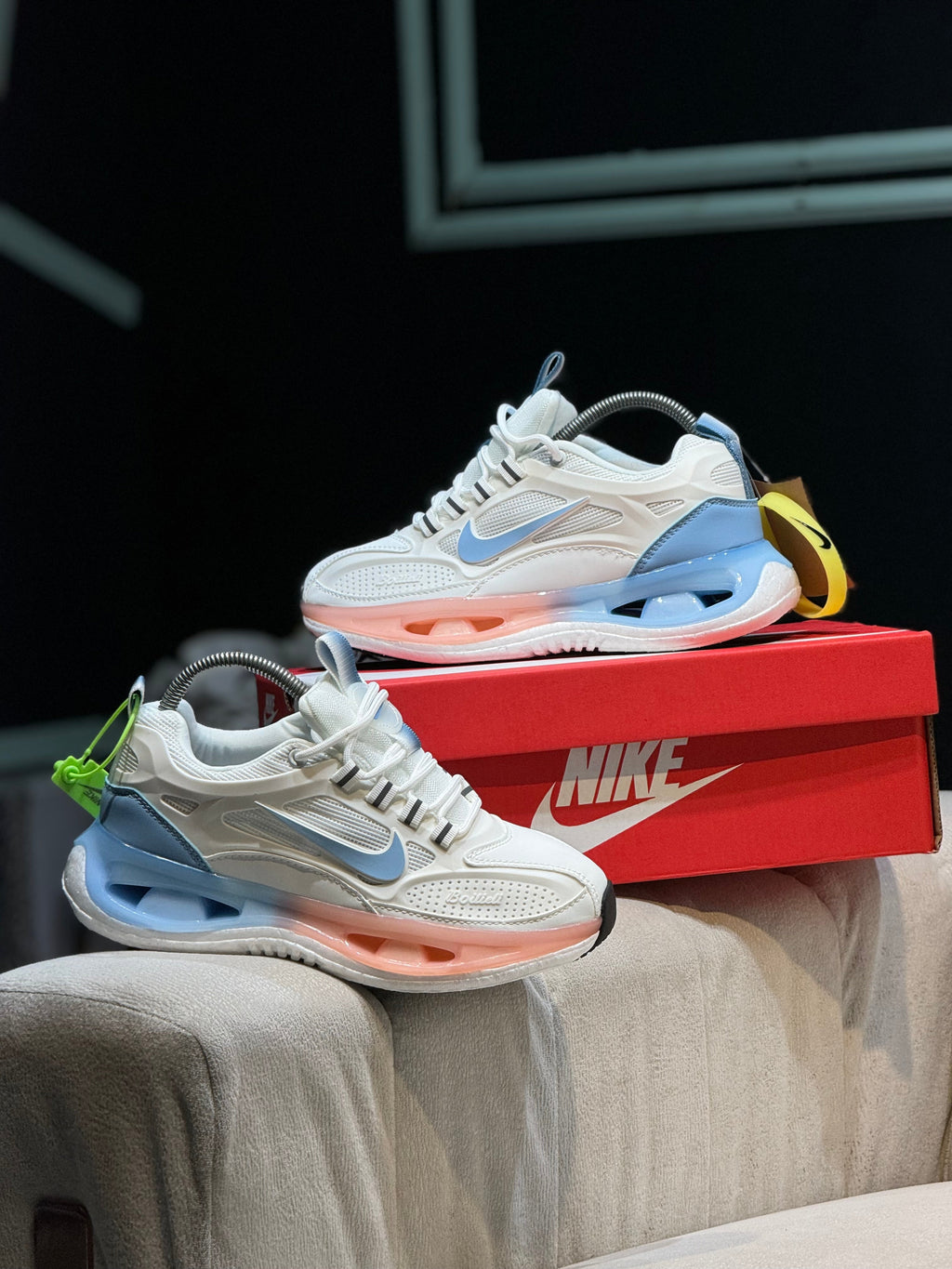 Nike ballely