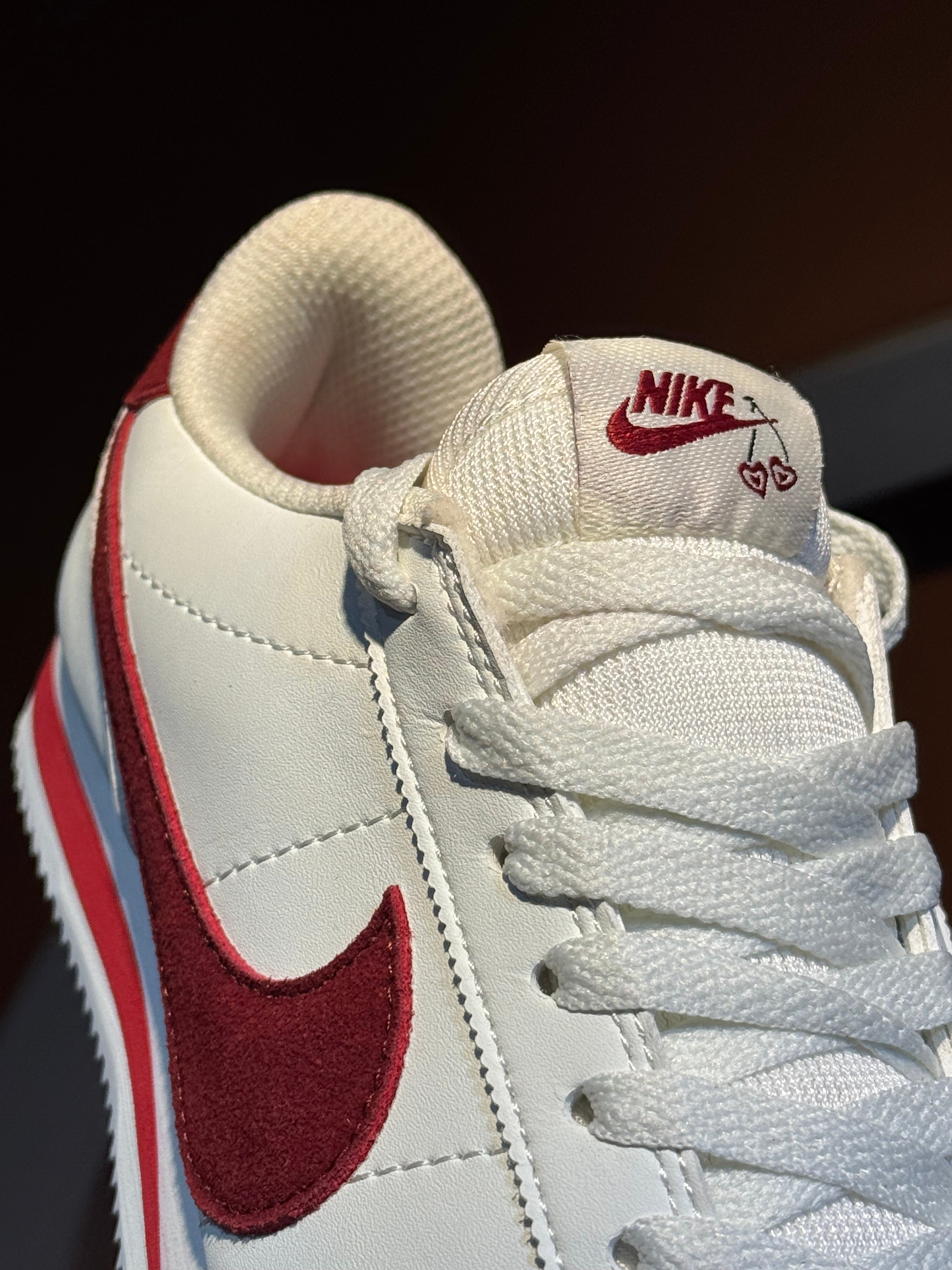 Nike cortes san Valentín