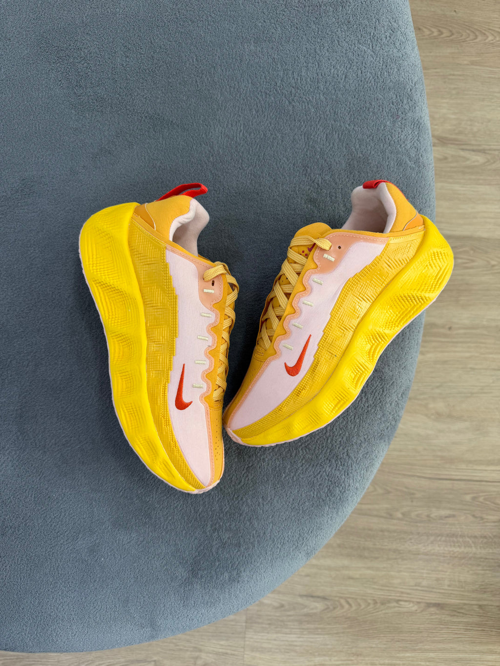 NIKE AVA ROVER