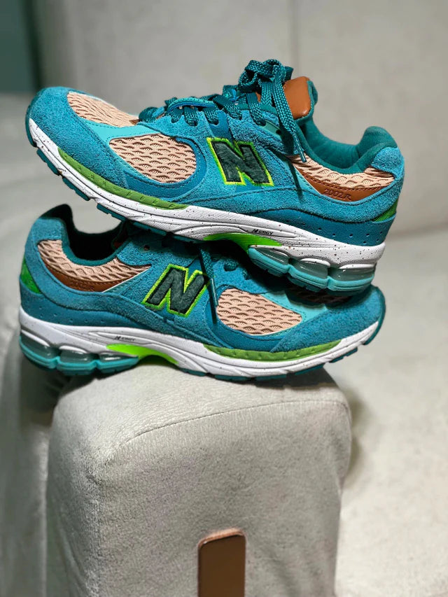 New Balance 2002R