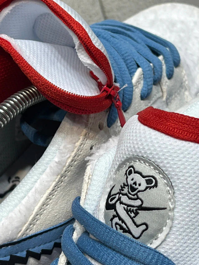 Nike Dunk SB Abominable