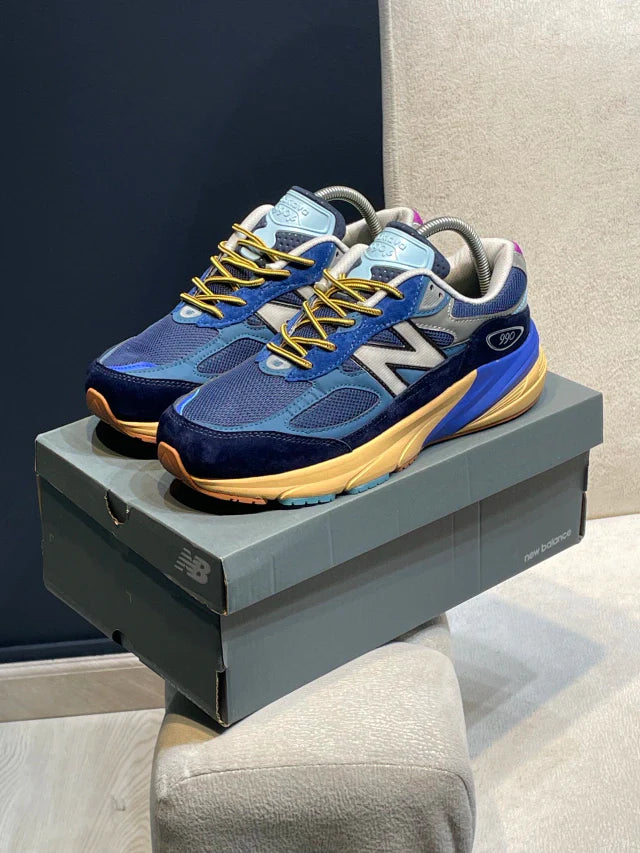 New Balance 990