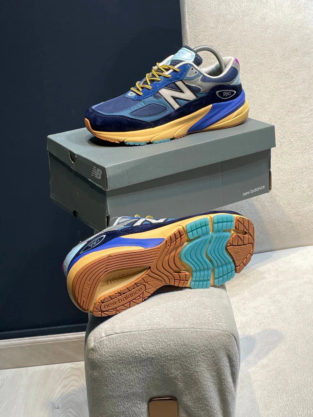 New Balance 990