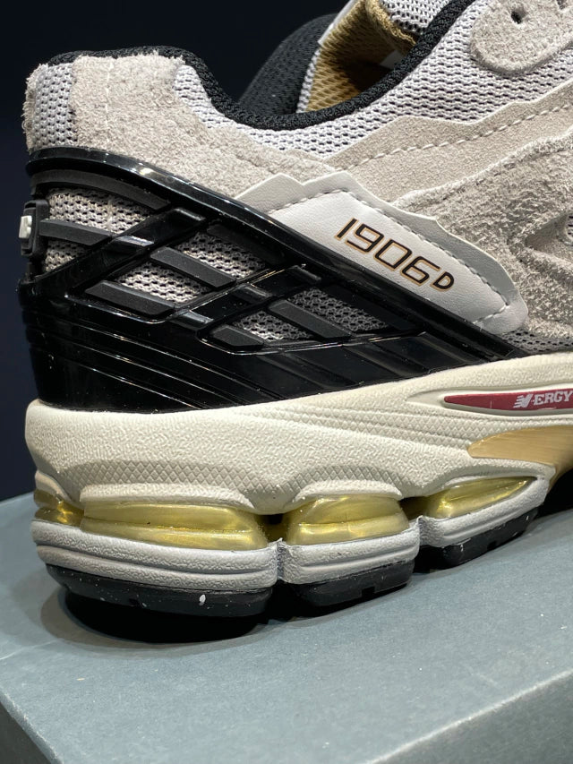 New Balance 1906