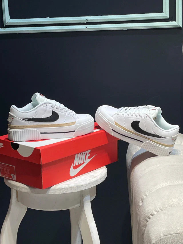 Nike Court