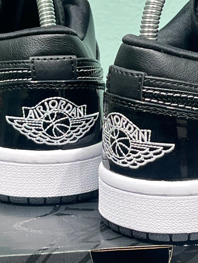 Jordan retron1 Low