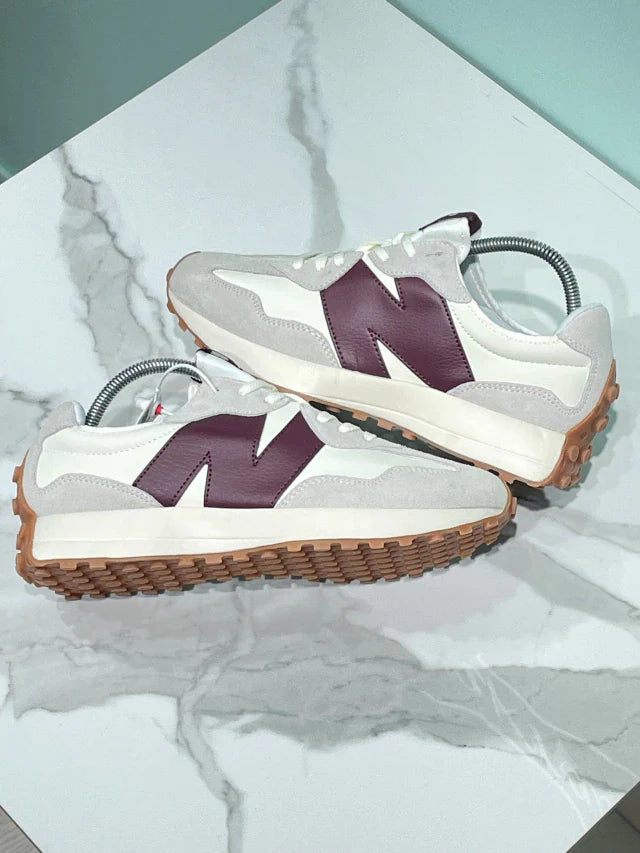 New Balance 327