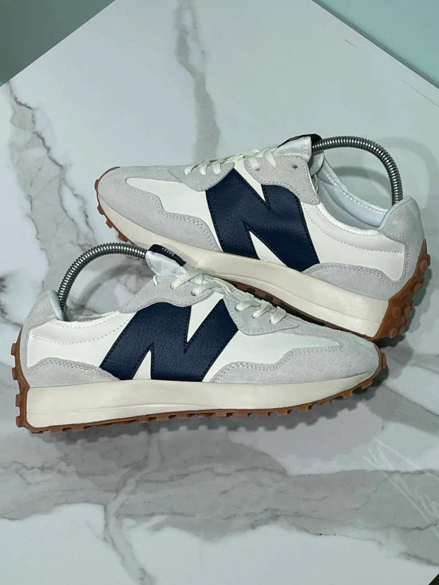 New Balance 327